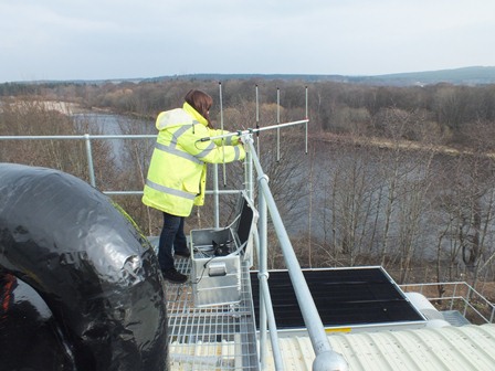 Fran setting up the aerial
