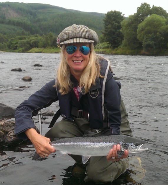 Emma Mountain with a 4lb grilse Delfur
